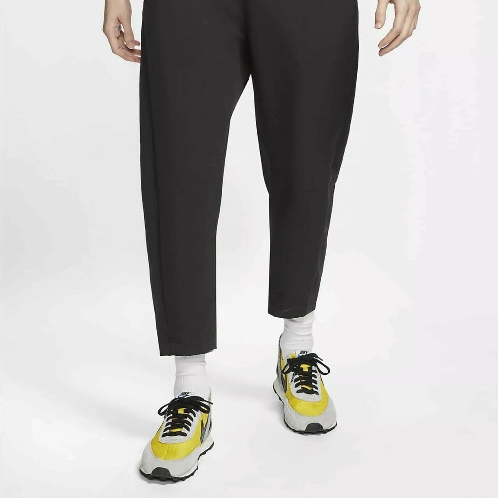 Nike Sportswear Tech Cropped Mens Black pants